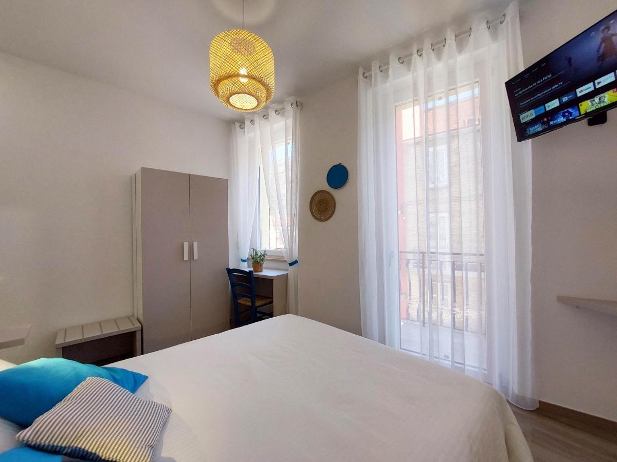 Affittacamere Casa Lilibet San Benedetto del Tronto Exteriör bild