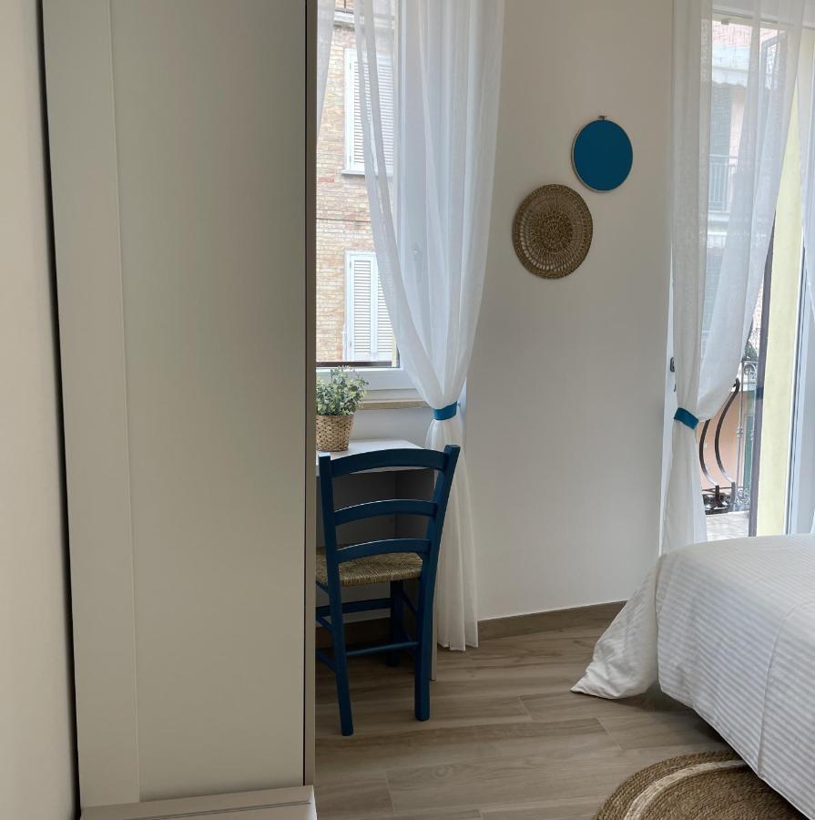Affittacamere Casa Lilibet San Benedetto del Tronto Exteriör bild