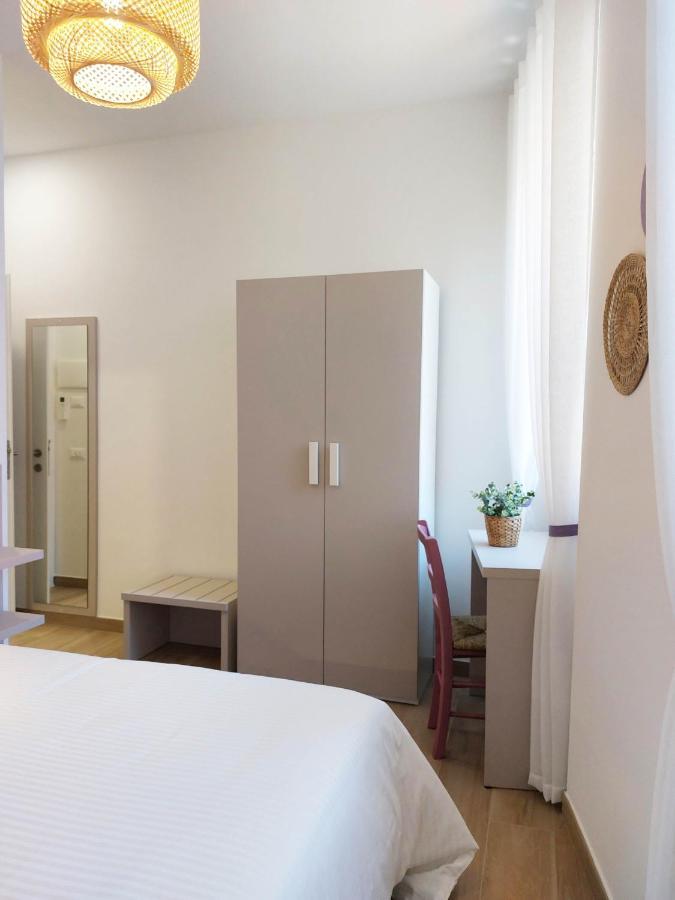 Affittacamere Casa Lilibet San Benedetto del Tronto Exteriör bild