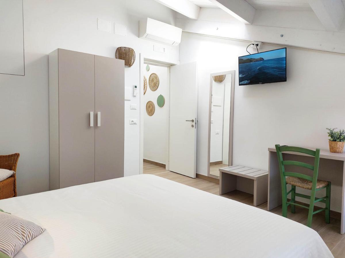 Affittacamere Casa Lilibet San Benedetto del Tronto Exteriör bild